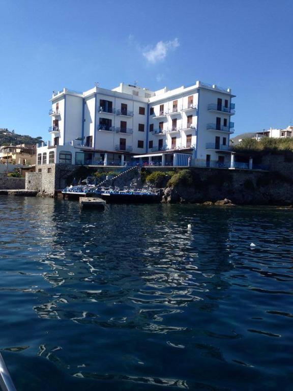 Hotel Rocce Azzurre Lipari  Exterior foto
