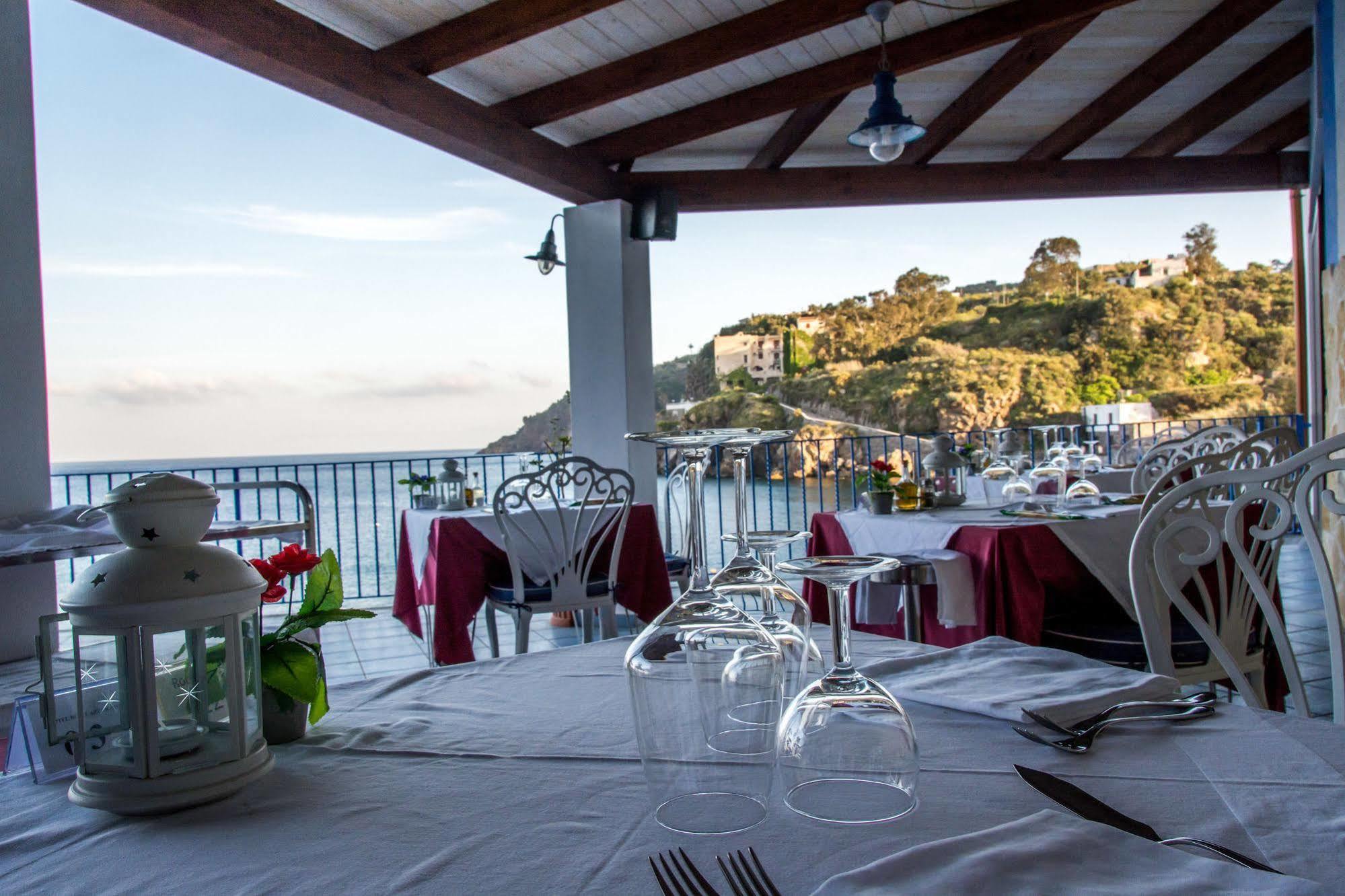 Hotel Rocce Azzurre Lipari  Exterior foto
